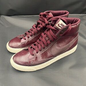 Classic Leather Snakeskin Nike Sneakers